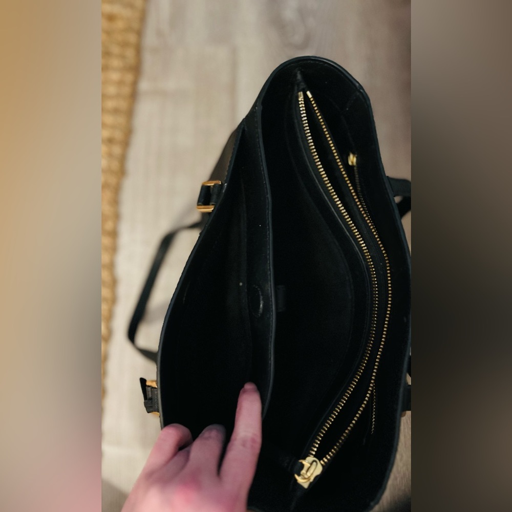 Tory Burch Robinson Leather Tote - Picture 8 of 12